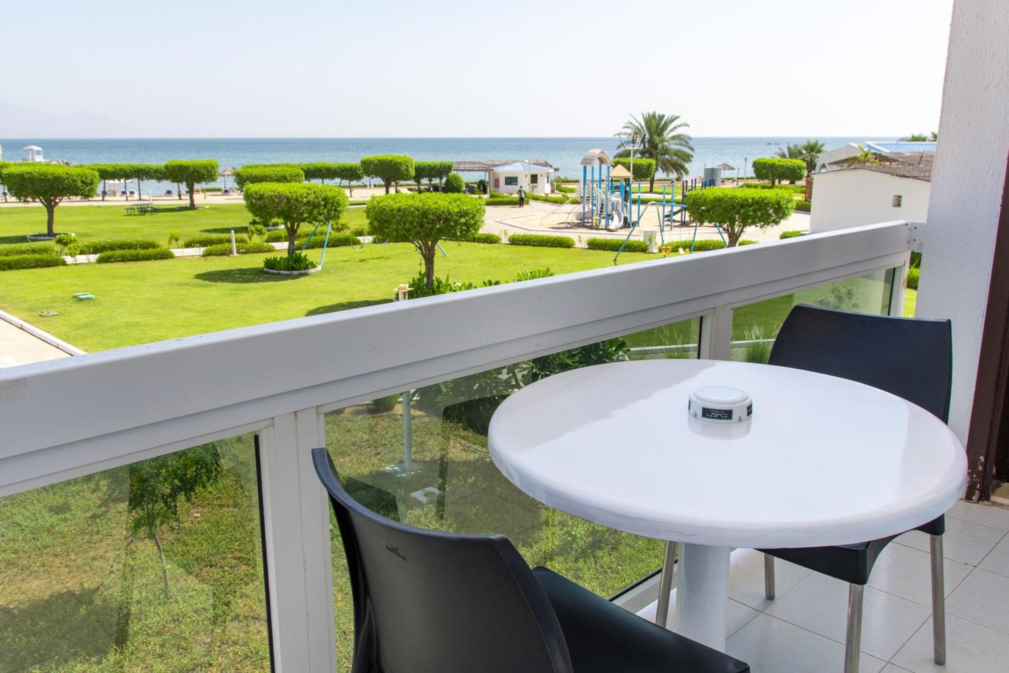 Holiday Beach Resort Dibba Extérieur photo